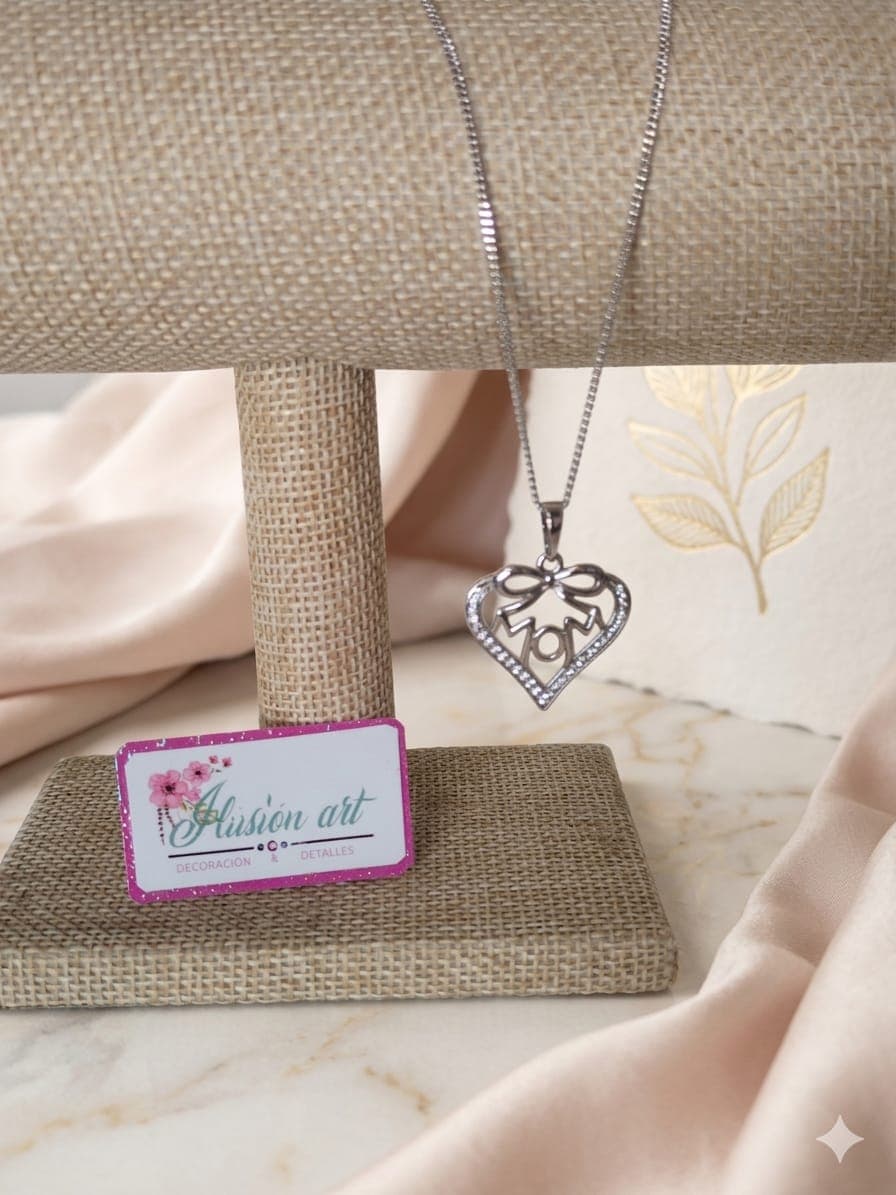 Collar Plateado Dije Corazon Mom