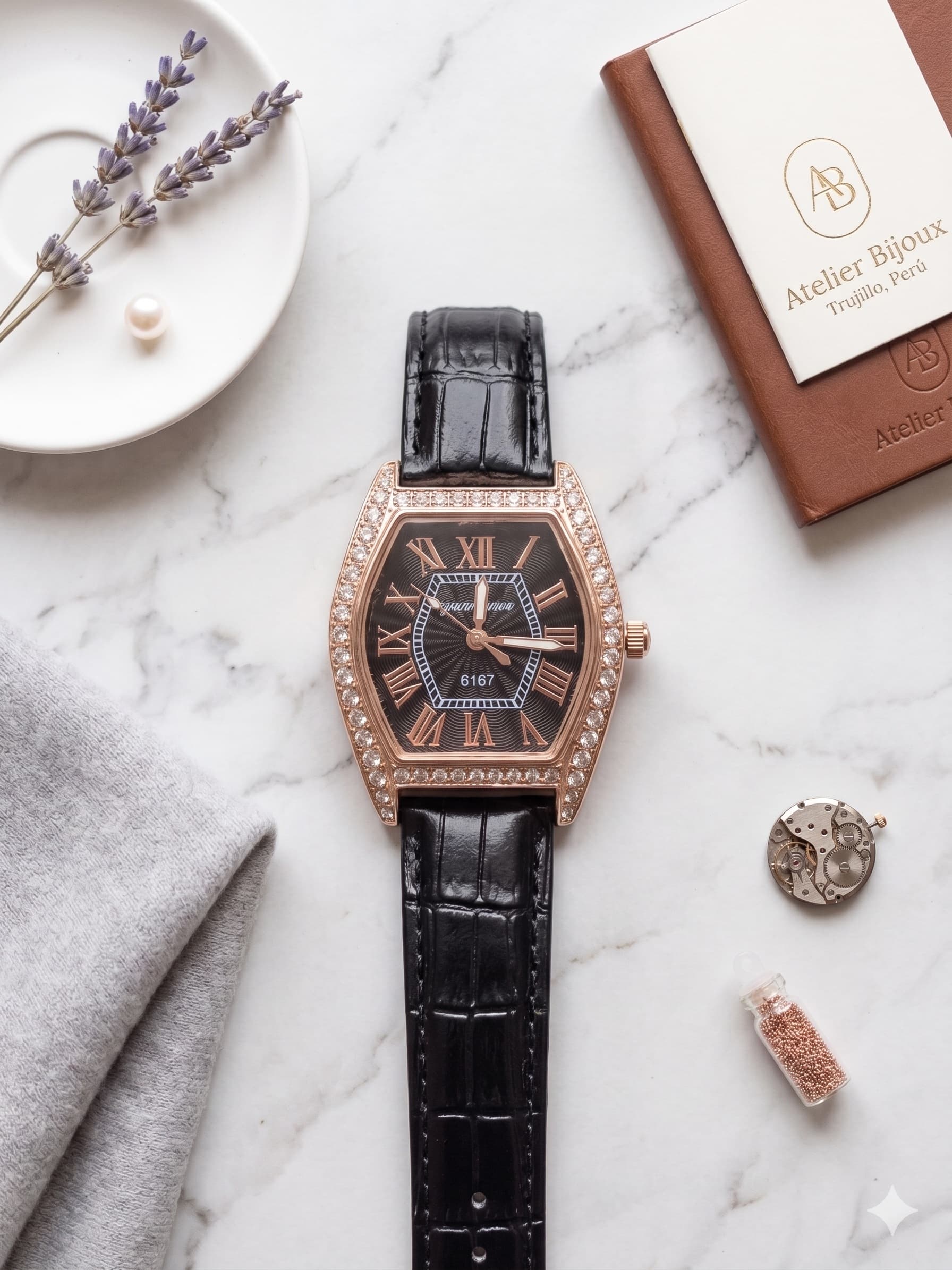 Reloj Tipo Cuero Negro